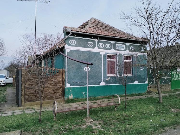Casă cu 3 camere cu Teren 1500 Mp în Macedonia