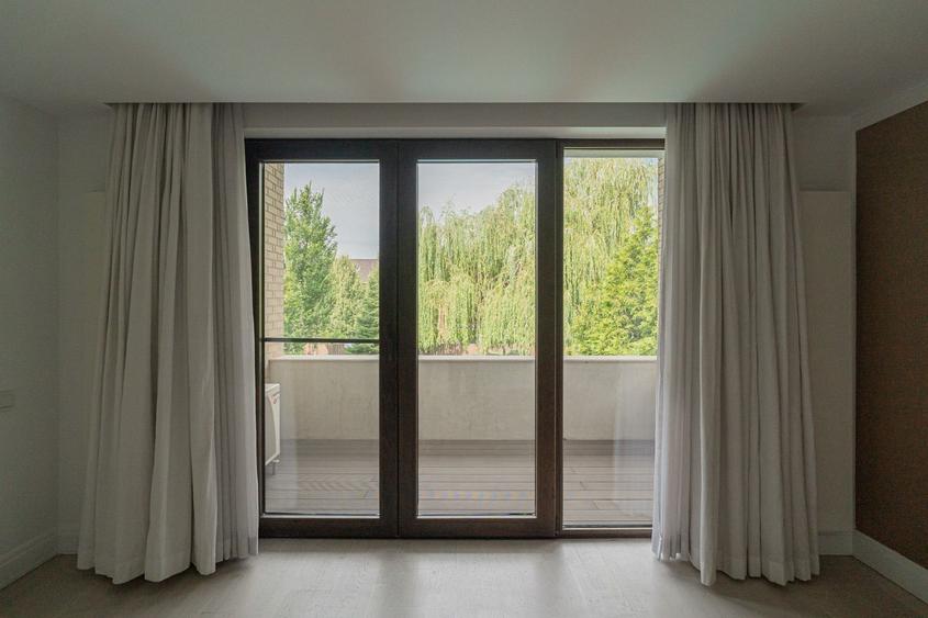 Casă individuală cu 9 camere cu Piscina în Pipera