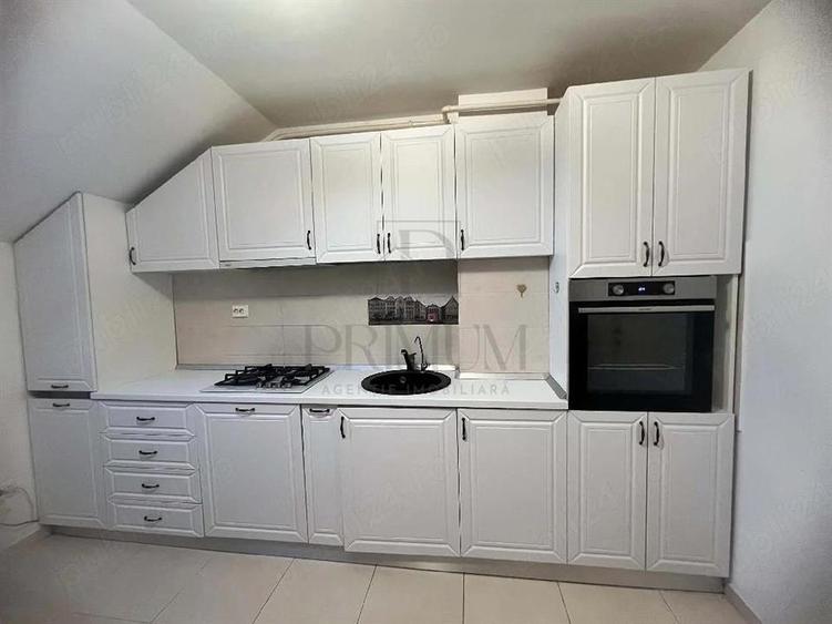 Apartament cu 2 camere decomandat, mobilat în Bucovina