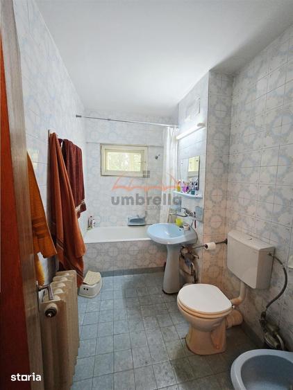 Apartament cu 3 camere decomandat în Gheorgheni — fotografia 3