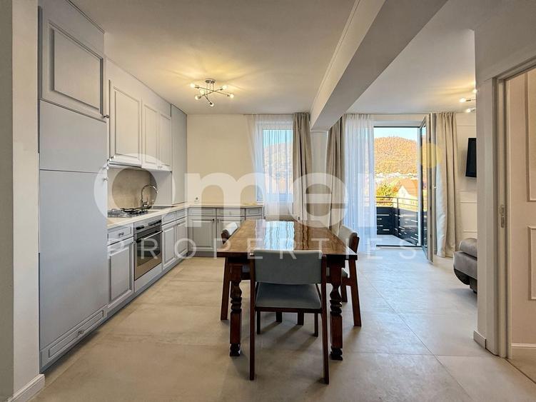 Apartament cu 2 camere decomandat, mobilat în Exterior Vest