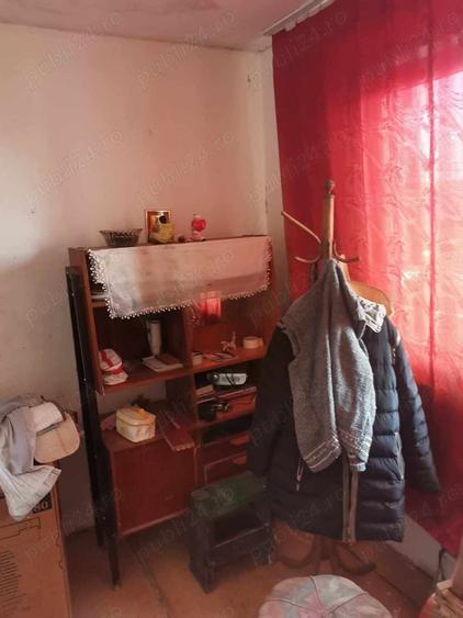 Apartament cu 3 camere semidecomandat în Câmpina