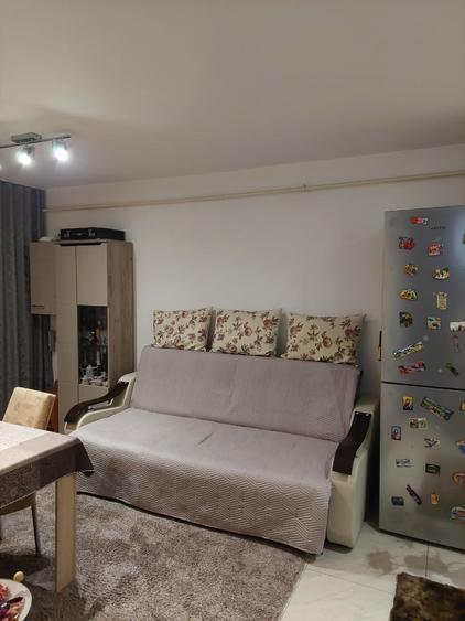 Apartament cu 2 camere decomandat în Exterior Vest