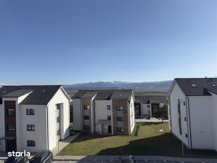 Apartament cu 3 camere decomandat în Turnișor