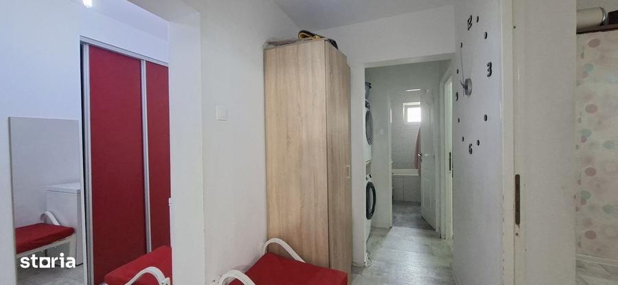Apartament cu 3 camere în Micro 18