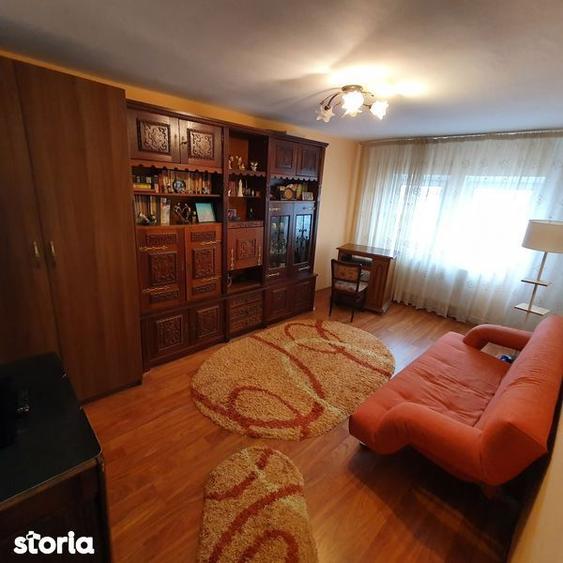 Apartament cu 2 camere decomandat în Steaua