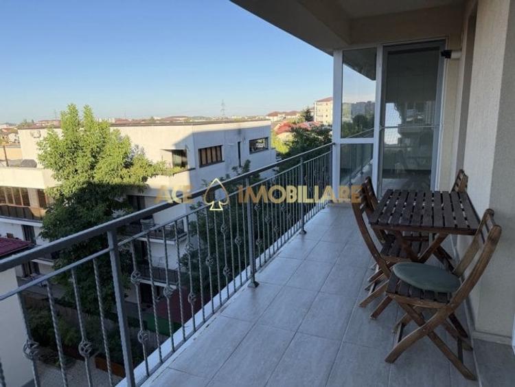 Apartament cu 3 camere decomandat, mobilat în Apărătorii Patriei