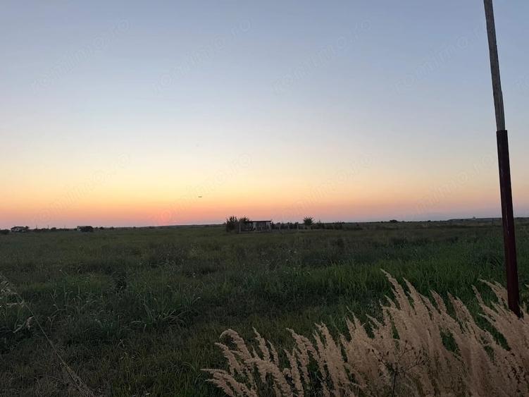 Teren de 1000 mp, în Odăi