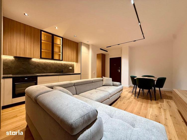 Apartament cu 3 camere, mobilat în Central