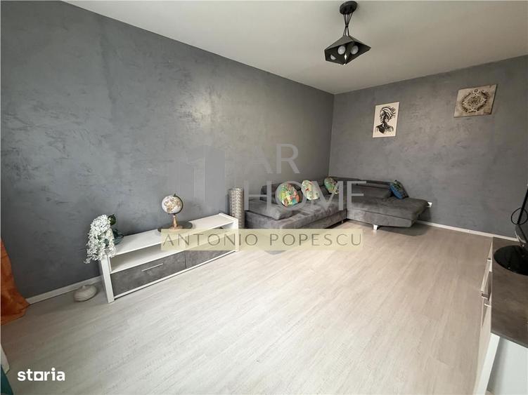 Apartament 3 camere, decomandat, Ploiesti, Democratiei Bd. Castanilor - 8