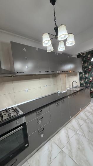 Apartament cu 3 camere în Crângași
