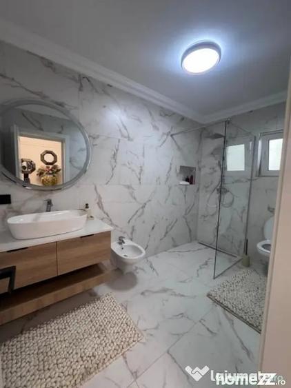 Casă cu 5 camere cu Teren 200 Mp în Rădăuți