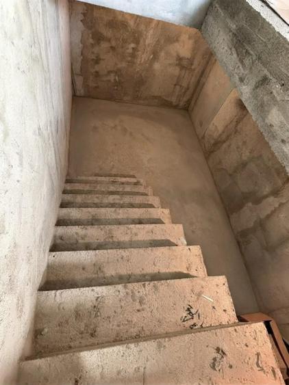 Casă individuală cu 4 camere cu Canalizare în Strejnicu