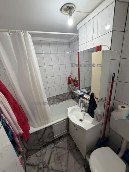 Apartament cu 2 camere decomandat, mobilat în Alexandru Obregia
