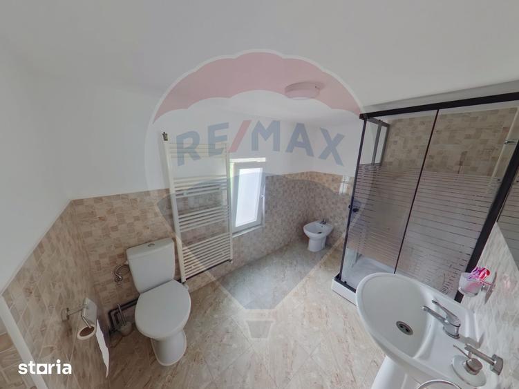 Casă cu 5 camere cu Teren 152 Mp în Mara
