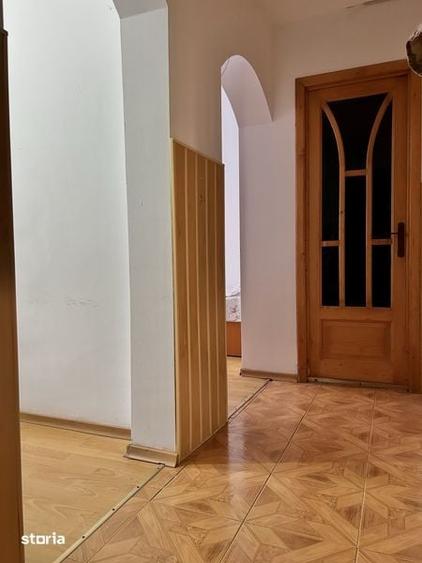 Garsonieră decomandată în Central