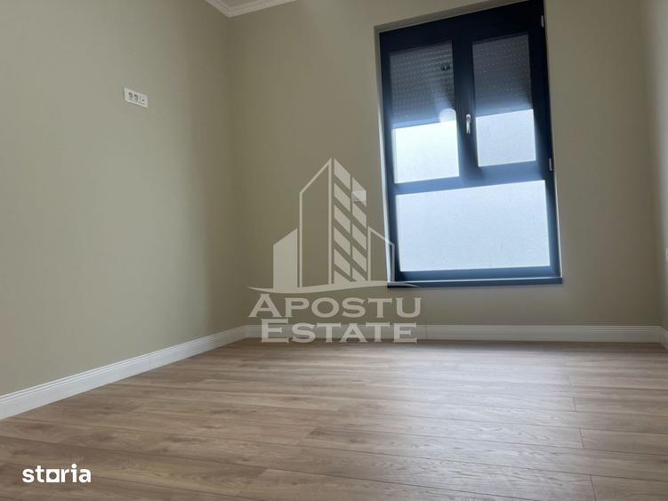 Duplex de vanzare cu 4 camere, P+E, in Covaci - 2