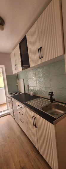 Apartament cu 2 camere decomandat, mobilat în Tractorul