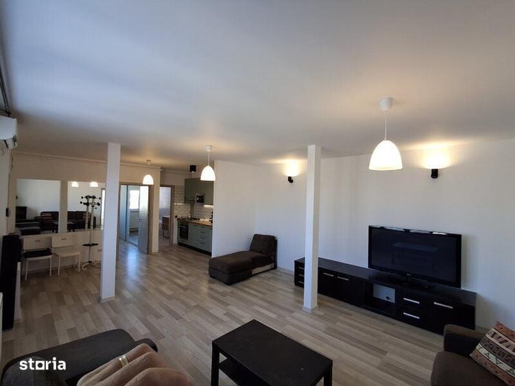 Apartament cu 3 camere semidecomandat în Nord