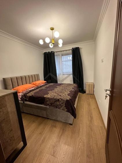 Apartament cu 3 camere decomandat în Hala Centrală