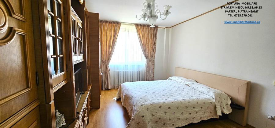 Apartament cu 4 camere decomandat în Mărăței