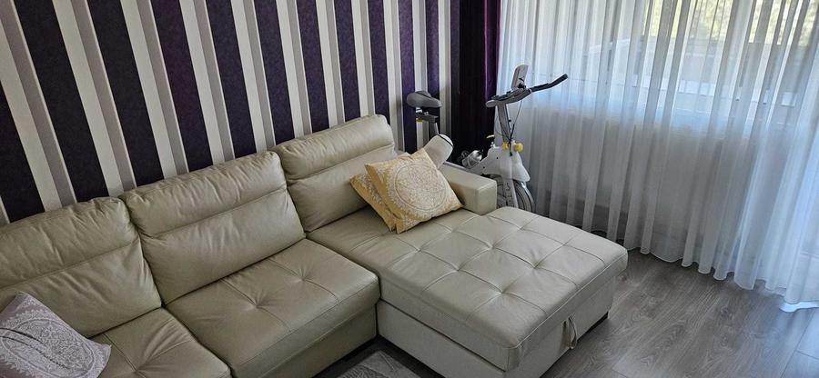 Apartament cu 3 camere decomandat în Podu Roș
