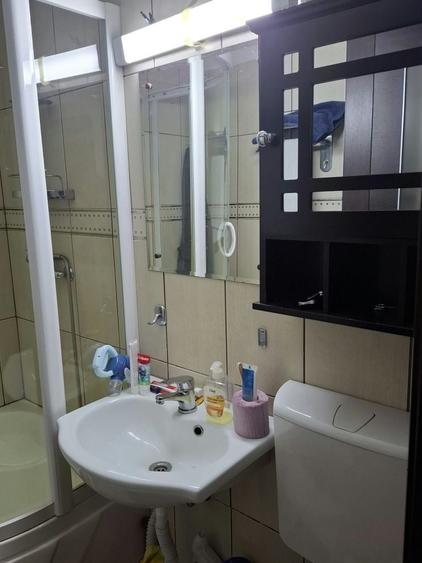 Apartament cu 3 camere decomandat în Vitan