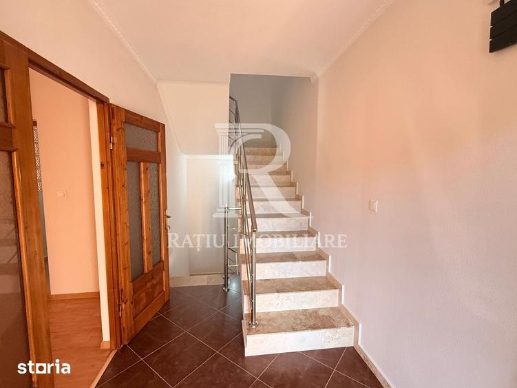 Casă cu 4 camere cu Teren 799 Mp în Sânmartin