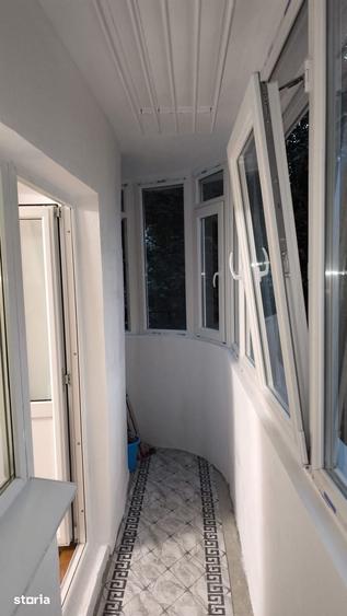 Garsonieră decomandată în Tei