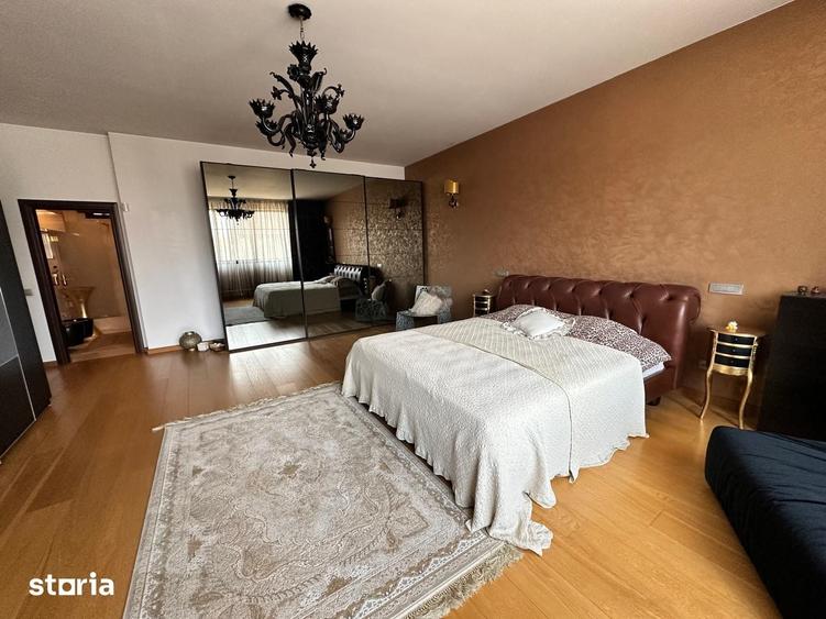 Casă cu 4 camere cu Teren 400 Mp în Central