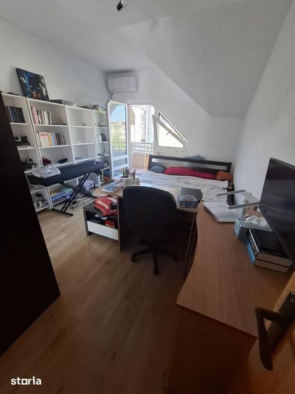 Apartament cu 2 camere decomandat în Podu Roș
