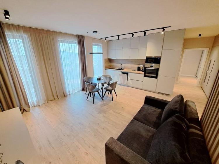Apartament cu 2 camere semidecomandat, mobilat în Zorilor