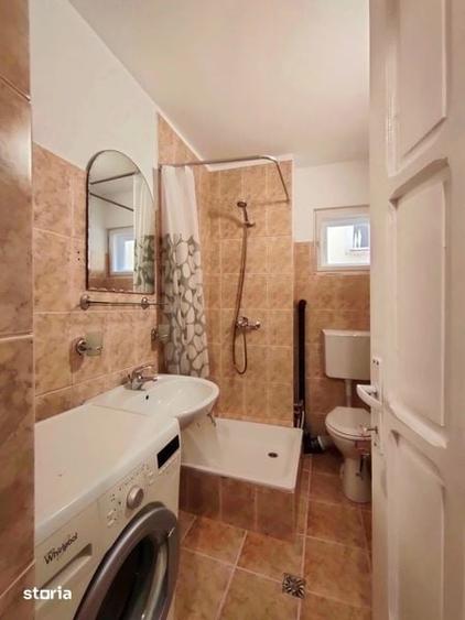 Casă cu 4 camere cu Teren 160 Mp în Central