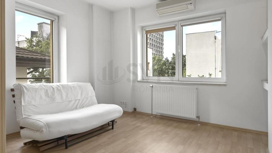 Apartament cu 3 camere decomandat, mobilat în Primăverii