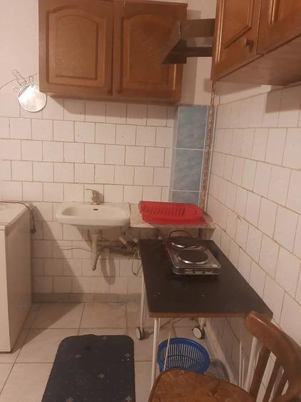 Garsonieră decomandată în Andronache