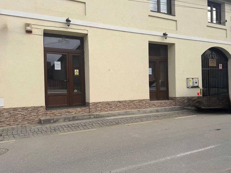Spațiu comercial, de 58 mp, în Central