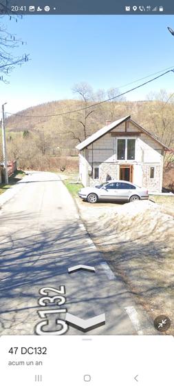 Casă cu 4 camere cu Teren 400 Mp în Central