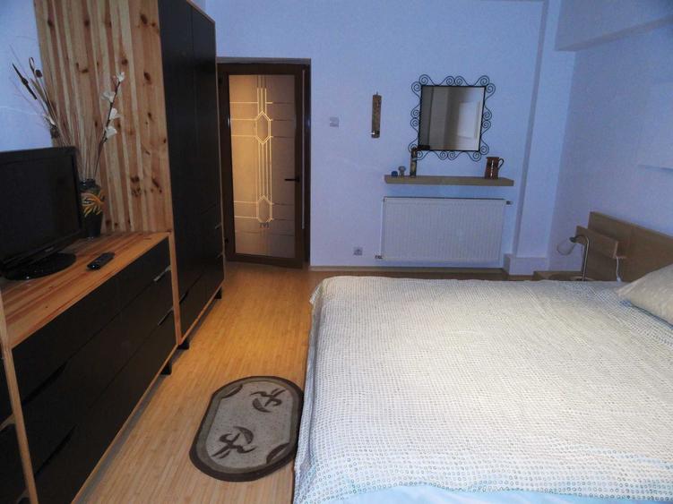Apartament cu 2 camere decomandat, mobilat în Orizont