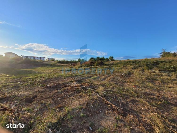 Teren de 2722 mp, în Războieni