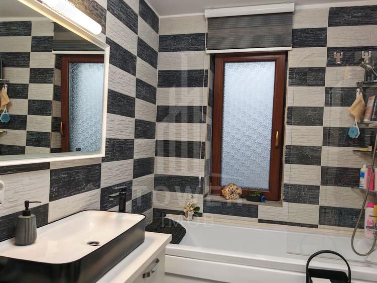 Penthouse cu 4 camere decomandat, mobilat în Mihai Viteazul