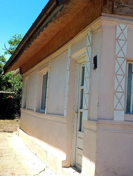 Casă cu 3 camere cu Teren 1690 Mp în Făcăeni