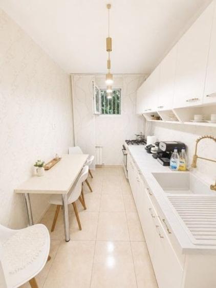 Apartament cu 2 camere semidecomandat în Baba Novac