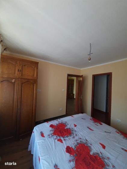 2 camere circular Brazda (Piata Baba Novac) - 11