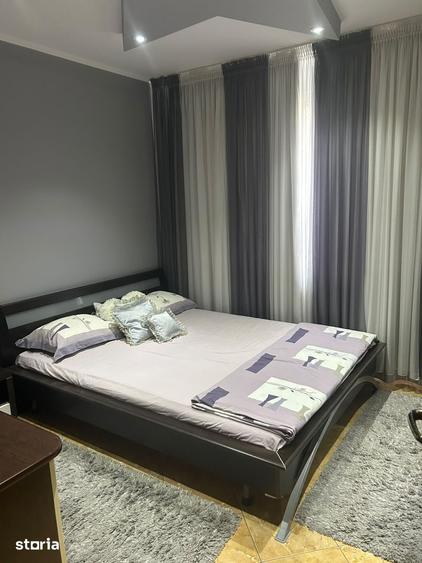 Apartament cu 3 camere decomandat în Dristor