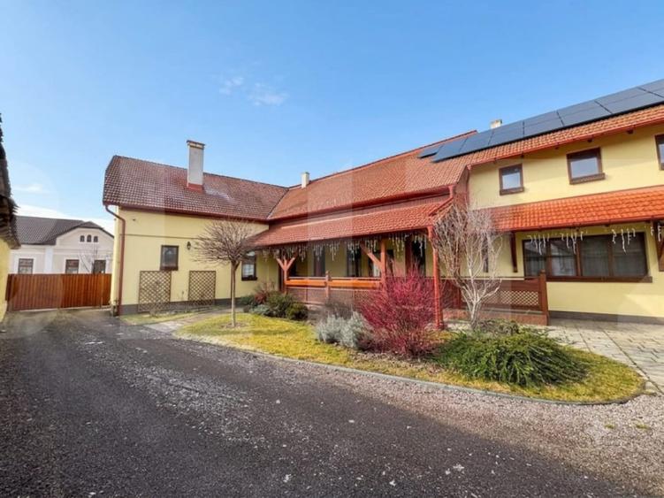 Casă cu 3 camere cu Teren 1152 Mp în Central