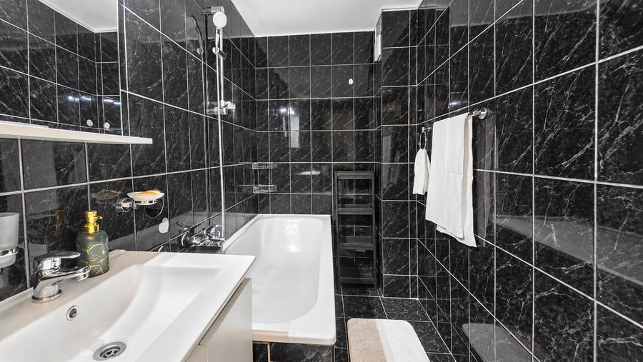 Apartament cu 2 camere decomandat în Vitan Mall