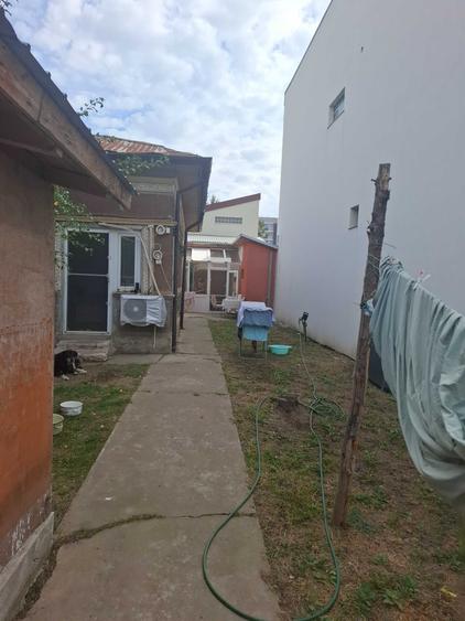 Casă cu 3 camere în Străulești
