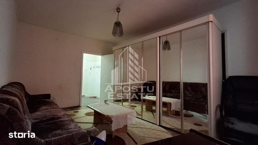 Apartament cu 2 camere decomandat în Grădiște
