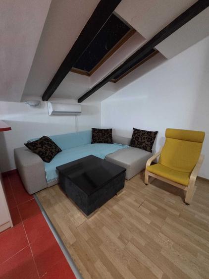 Apartament cu 2 camere semidecomandat în Florești
