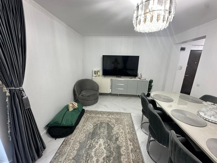 Apartament cu 2 camere decomandat în Florești